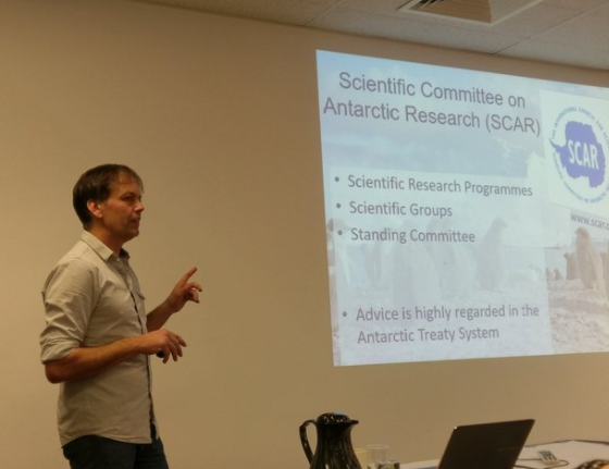 Aleks Terauds gives keynote at APECS Oceania Symposium